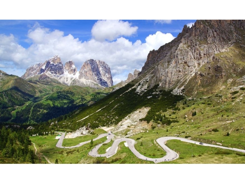 Val di Fassa: Serce Rowerowej Przygody w Dolomitach